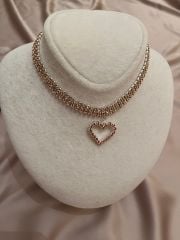 Pembe Taşlı Kalp Figürlü  Choker Kolye