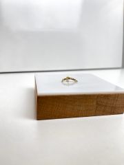 Altın Rengi  Beyaz Taşlı Sarmal Model  Piercing