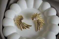 Gold Rengi Tasarım Küpe