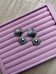 Gümüş Rengi Kalp Figürlü Vintage Küpe