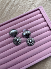 Gümüş Rengi Kalp Figürlü Vintage Küpe