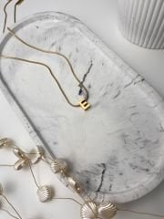 Altın Rengi Minimal  Model ‘E' Harfli Çelik Kolye
