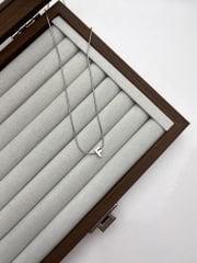 Gümüş Rengi Minimal  Model ‘F' Harfli Çelik