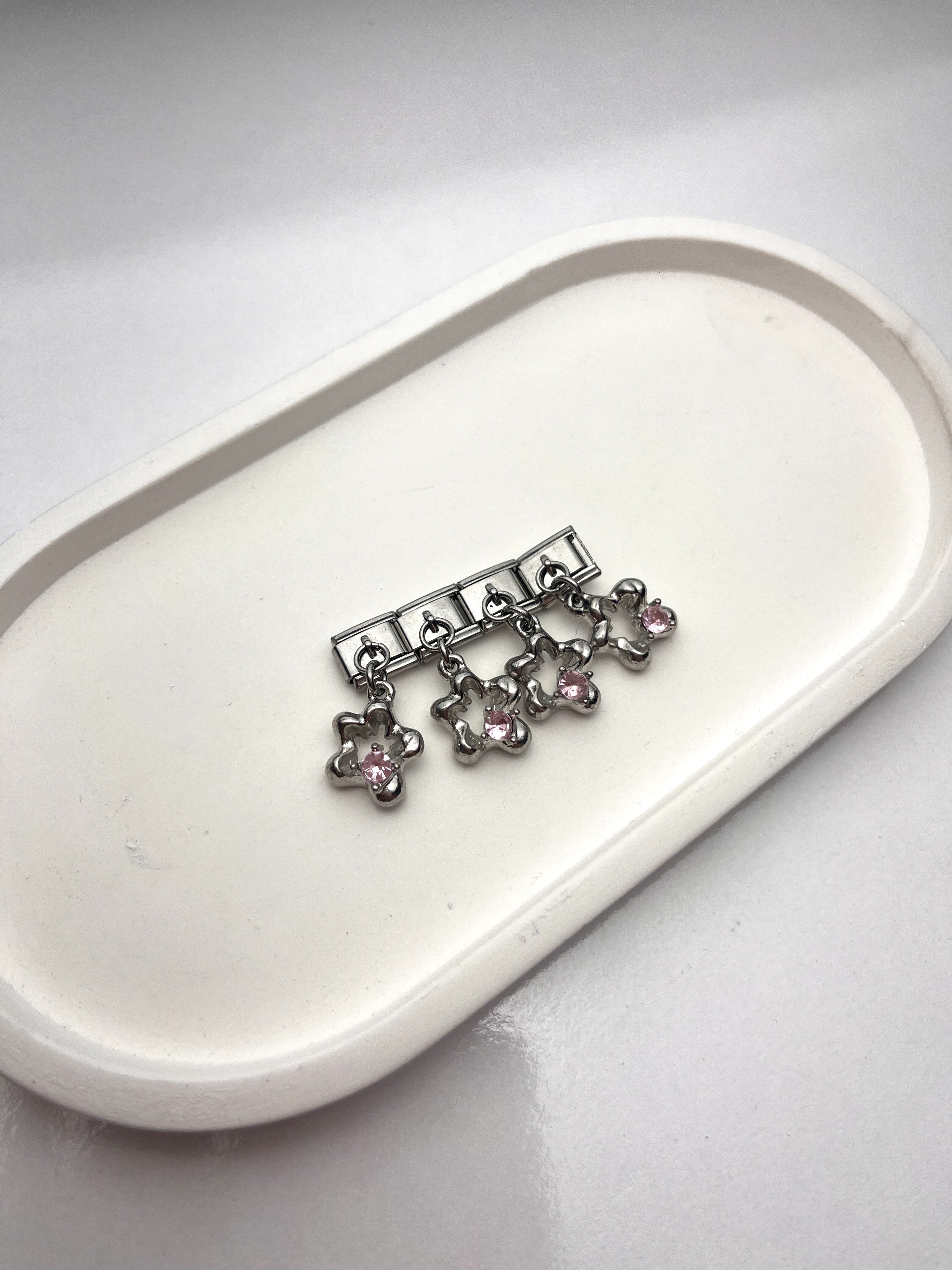Pembe Taşlı Yıldız Figürlü Sallantılı Charm